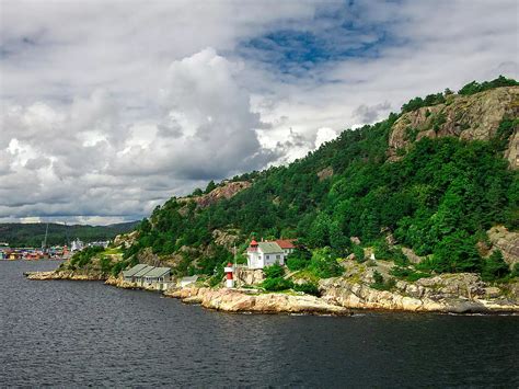 12 Night Arctic Circle Cruise | Royal Caribbean Cruises