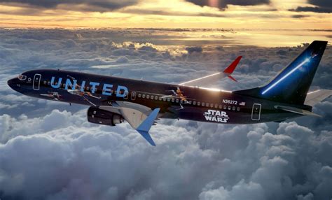 United Airlines Releases Star Wars Themed Plane Which Has A Dark And A ...