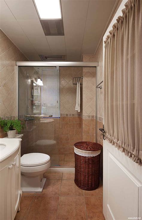 美式中户型卫生间淋浴房-上海装潢网