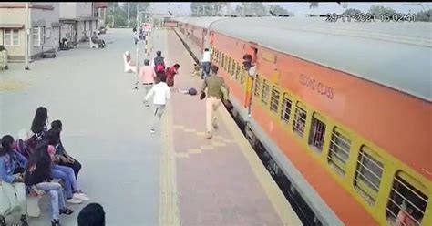 Caught on camera: Passenger rescued from accident after getting off ...