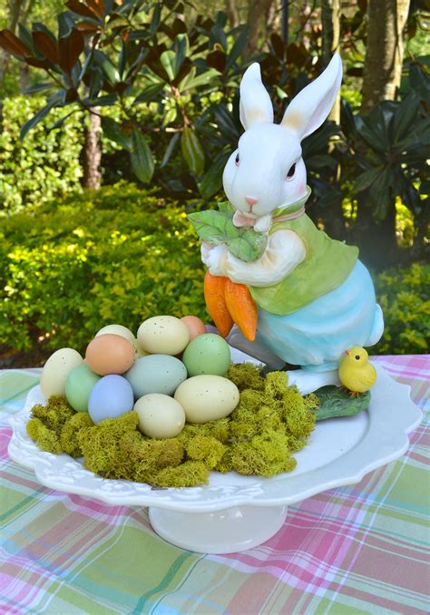 Chloe's Celebrations ~ A Cute Easter Centerpiece - Celebrate & Decorate