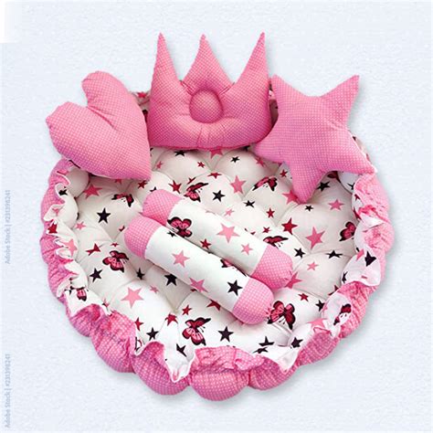 StarAndDaisy Round Baby Tub Bed With 5 Baby Pillows - Luxury Baby ...