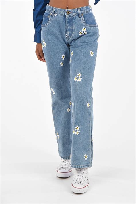 Pin by Tasha Govier on bottoms💕 in 2024 | Embroidered jeans outfit ...
