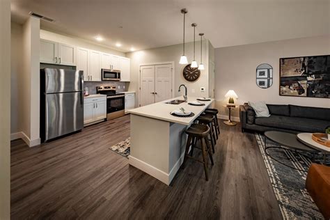 Apartments in Fort Wayne, IN | Flats at Walnut Ridge