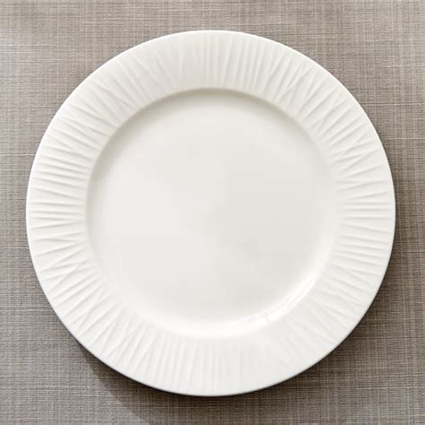 Buy Serving Plates & Dinner Plates Online @ Best Prices | Home Centre