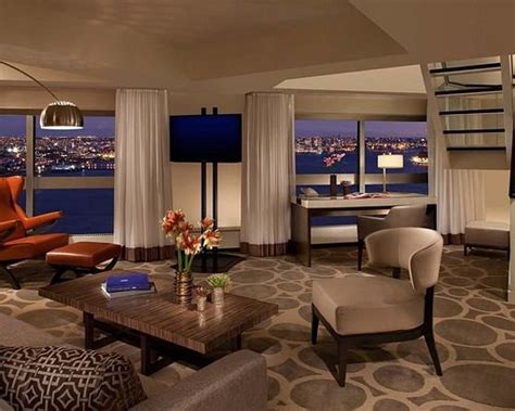 MILLENNIUM HILTON NEW YORK ONE UN PLAZA (New York City) - Hotel Reviews ...