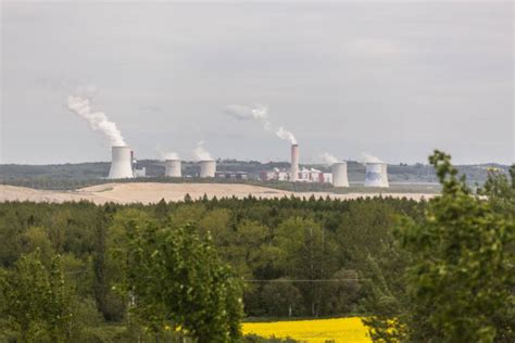 New coal-fired power plants in India economically unviable: IEEFA report