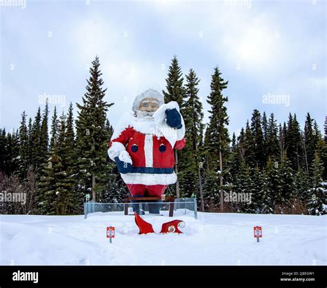 Santa Claus statue, 42 feet tall, world's tallest Santa statue, in ...