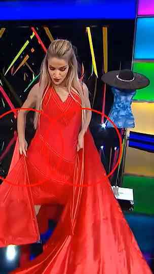 Inside the instant dress change illusion