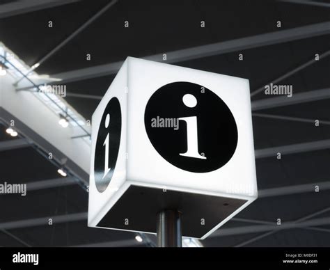 Information Desk 的图像结果