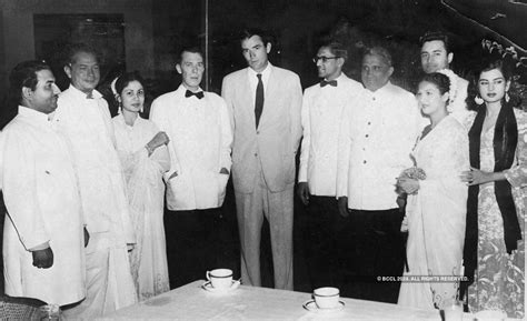 #GoldenFrames: Pictorial Biography of Dev Anand, Bollywood’s Evergreen ...