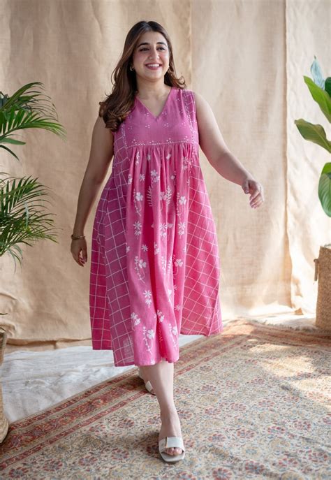 INDIAN ETHNIC WOMEN'S Erah Dabu Slub Cotton Hand Embroidered Dress ...