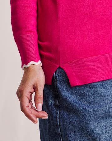 Julipa Scalloped V-Neck Jumper | Ambrose Wilson