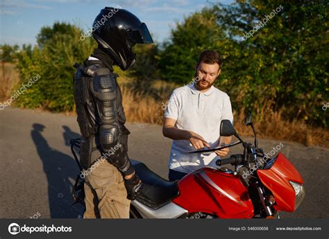 Motorcycle Driving Lessons 的图像结果