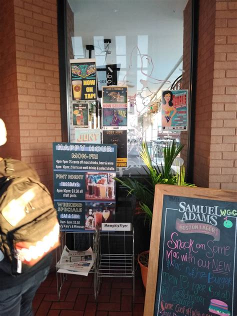 Menu at Huey's Southwind restaurant, Memphis, Winchester Rd