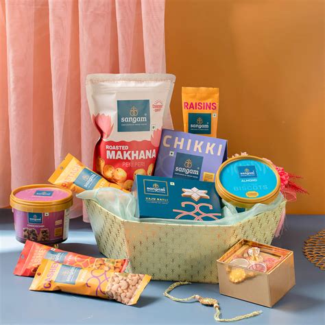 Buy Premium Rakhi Gift Hamper Online | Kaju Katli & Dry Fruits – Sangam ...