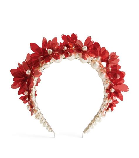 The hairband has its crowning moment | Vogue India