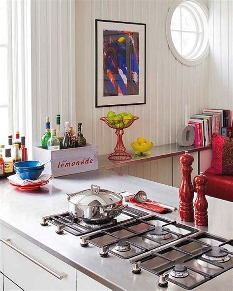 15平的白色中岛厨房 复古式的风格设计 - 家居装修知识网