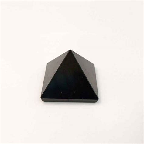 Shungite Crystal Pyramid – Gemobia