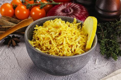 Indian cuisine lemon basmati rice | Premium Photo