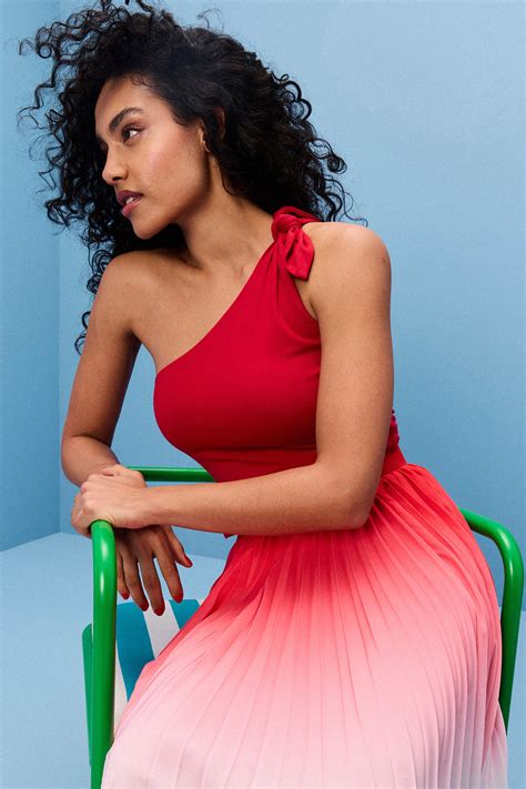 LEXIE BODY RED – Make My Lemonade