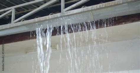 How to Stop Gutter Overflow When Heavy Tain 的图像结果