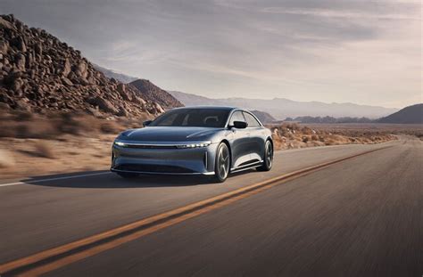 Mercedes-Benz EQS Sedan vs. Lucid Air: Head-to-Head | U.S. News