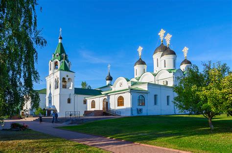 Монастыри России 🌟: список самых известных мужских и женских российских ...