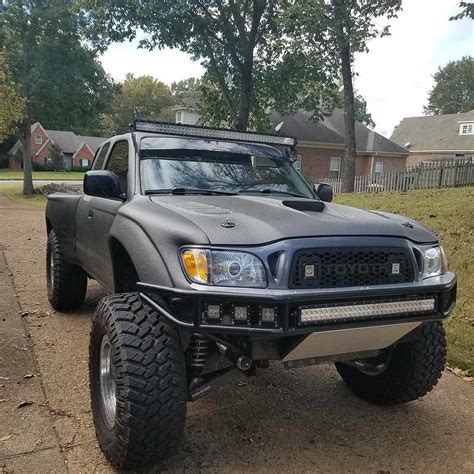 how to change alternator on 2004 toyota tacoma