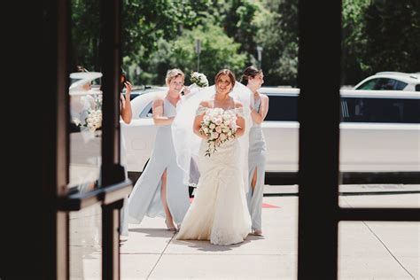 Beautiful & Stylish Arlington Estate Wedding Photography by Avangard ...