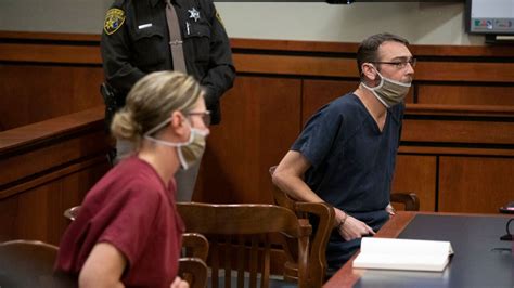 Parents of Michigan shooting suspect Ethan Crumbley appear in court ...