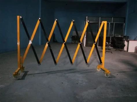 Flap Barrier - Fencing Boom Barriers Manufacturer from Agra