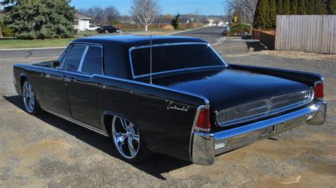 1962 Lincoln Continental at Seattle 2015 as F201 - Mecum Auctions