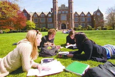 英国留学机构费用多少？英国留学生活花费详解！