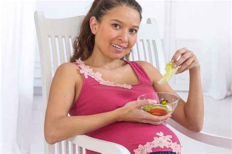 Mencukupi Kebutuhan Gizi Vegetarian Saat Hamil