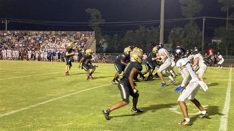 High school football: Menendez Falcons-St. Augustine Yellow Jackets
