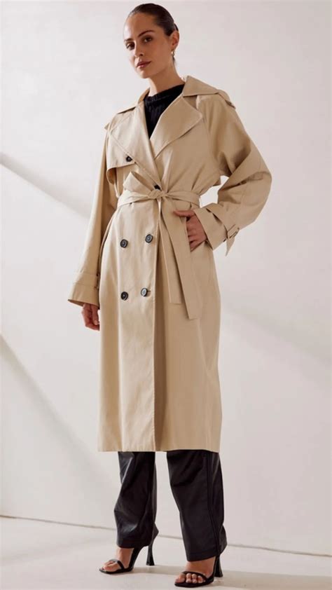 6 Of The Best Waterproof Trench Coats To Keep You Dry In Style | marie ...