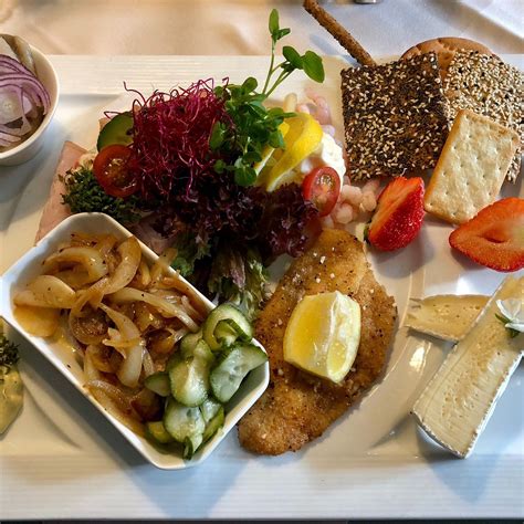 AGERSKOV KRO - Menukort, priser og restaurantanmeldelser
