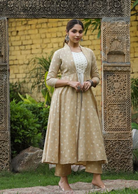 Hayat Kalidar White Kurta & Beige Printed Shrug With Pant – EverBloom