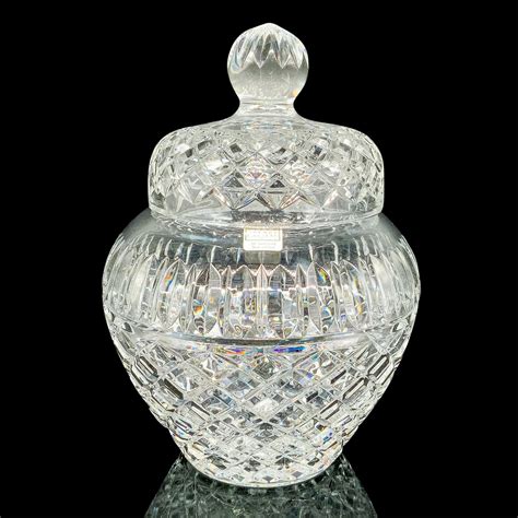 At Auction: Vintage Fifth Avenue Crystal Lidded Ginger Jar