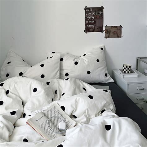 Classic Black & White Polka Dot Bedding Set