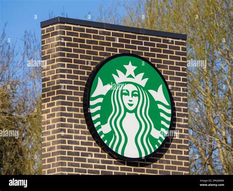 Nuevo logo de starbucks Banque de photographies et d’images à haute ...
