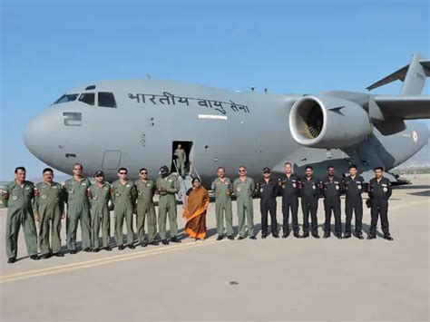 IAF contingent poses for a photograph - Indradhanush-IV: Indo-UK ...