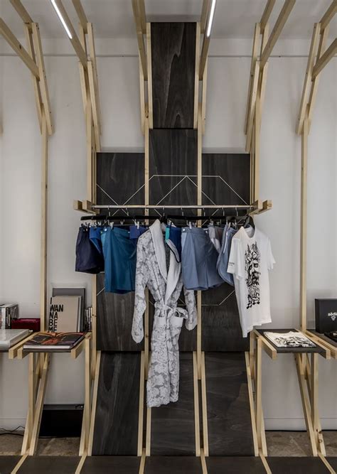 Souvenir Gift Shop 的图像结果