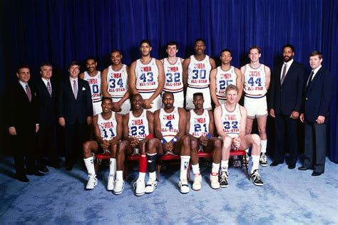 1988年NBA全明星赛：迈克尔-乔丹荣获MVP+票王 - 球迷屋