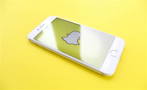 How to sell your nudes on Snapchat | Sofia Gray