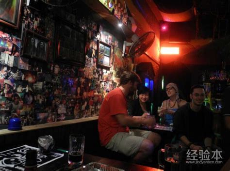 【酒吧哭泣的女孩摄影图片】1258酒吧人像摄影_太平洋电脑网摄影部落
