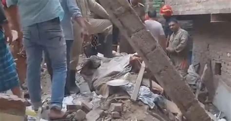Two dead, several injured after building collapses in Delhi's Seelampur ...
