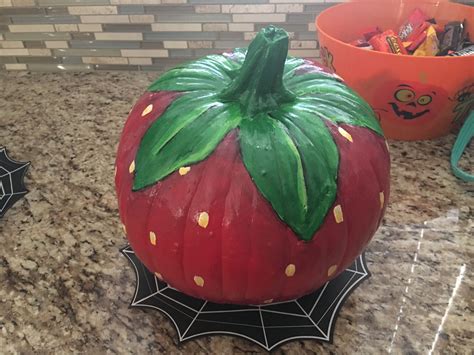 Strawberry Halloween Pumpkin by La Sirena | Creative pumpkin decorating ...