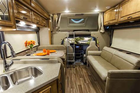 https://campaddict.com/wp-content/uploads/Class-C-Motorhome-Interior-looking-forward-720x477%402x.jpg